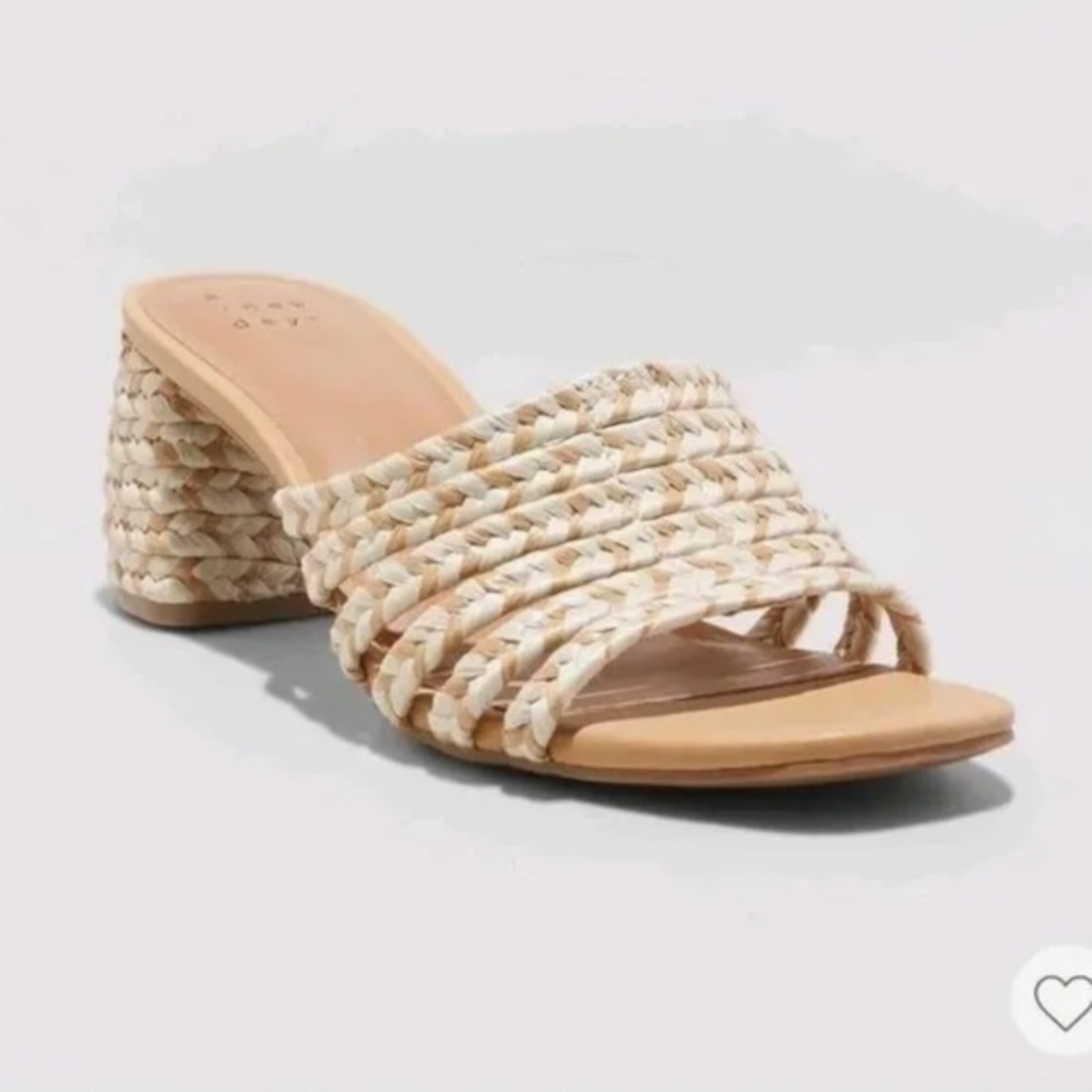 Women's Rachel Heels - Universal Thread - Tan - Size 9